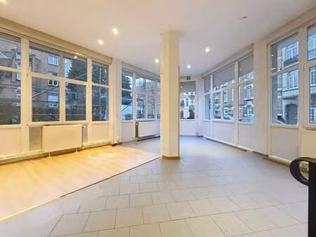 dailly - commerce et/ou bureaux a louer