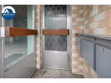 immeuble de rapport avec permis fort potentiel