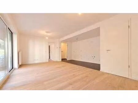 rez-de-chaussée avec jardin dans le domaine de géronsart