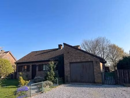 maison de plain-pied 1 chambre+ bureau et jardin exposé sud