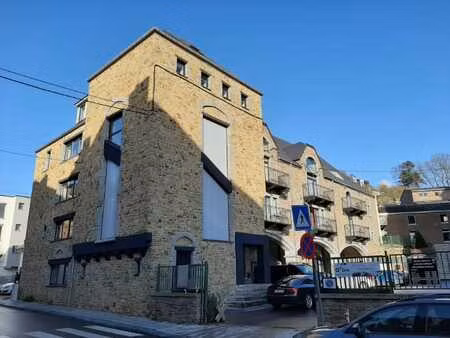 spacieux appartement 2 ch. à 300m de la gare de namur