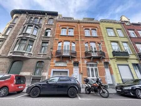 ? maison unifamiliale 4 chambres avec courette et garage