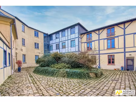 vente maison 5 pièces 127 m² à versailles (78000)  1 080 000 €