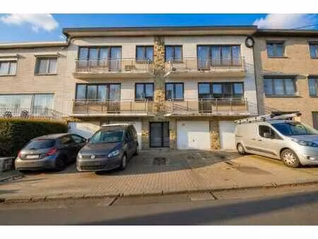 appartement renove 2ch avec garage  parking  jardin commun