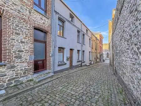 jolie maison d'habitation en centre-ville