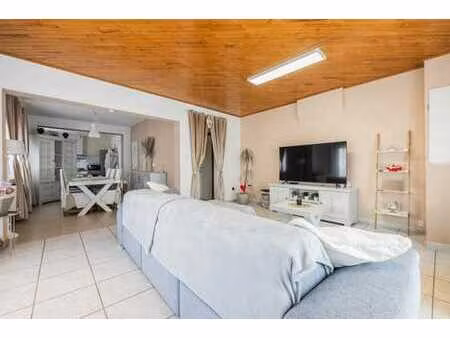 maison rénovée 2 ch + grand grenier de 36 m²