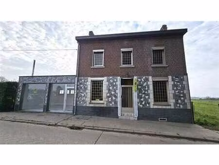 maison 4 façades à rénover + jardin