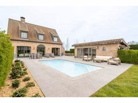 charmante ferme indépendante de style rustique