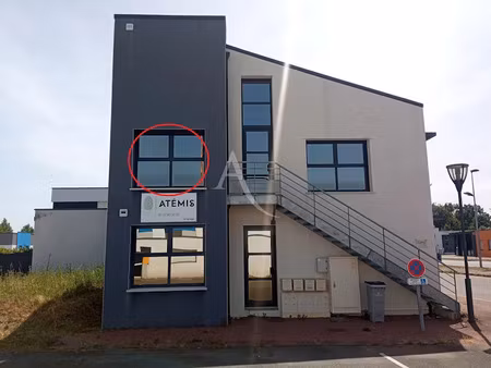 location locaux professionnels 0 pièces 20 m² à challans (85300)  326 €