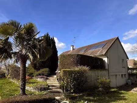 maison lumineuse de 148 m² avec jardin à cairon