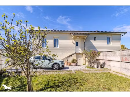 vente appartement 3 pièces 53 m² à ambares-et-lagrave (33440)  159 000 €