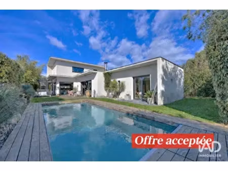 maison à lattes (34970)