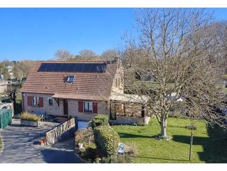 élégante individuelle en semi plain-pied – 6 chambres – sous-sol complet – parcelle de 1 1