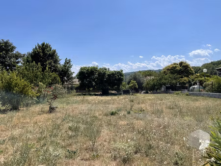 meysse  terrain constructible de 550m2 environ