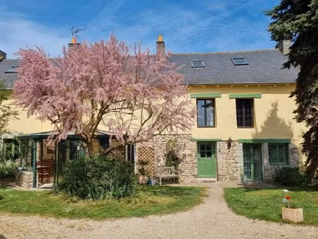 secteur dinan sud - belle maison de pays avec dépendance et jardin paysagé