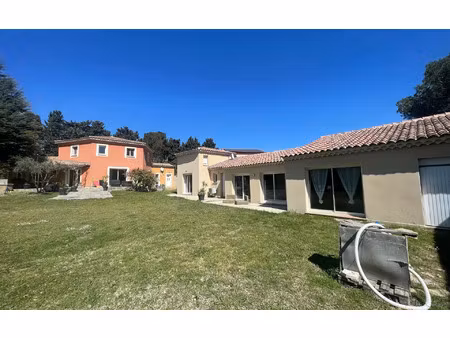 maison vedène m² t-7 à vendre  556 000 €