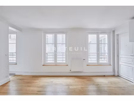 location appartement 3 pièces 92.7 m² à paris 1er (75001)  3 520 €