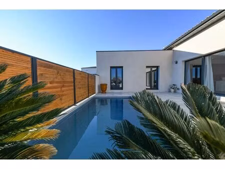 villa contemporaine avec bassin à 15 minutes d'uzès
