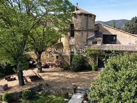 vente maison 8 pièces 250 m² à lauris (84360)  1 600 000 €