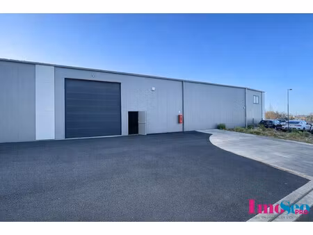 location local commercial