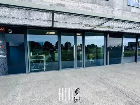 local commercial à louer