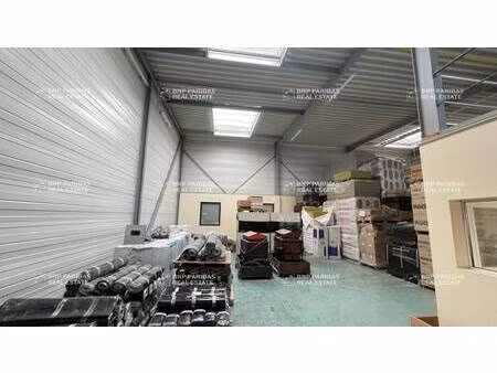 local d'activités à louer