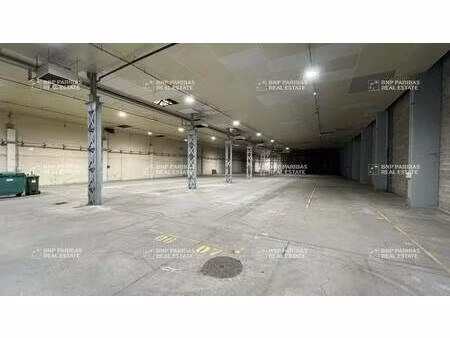 local d'activités à louer