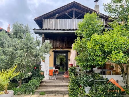 maison de village 5 pièces 213 m²