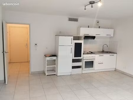 appartement studio récent 32m² terrasse et jardin + garage en option