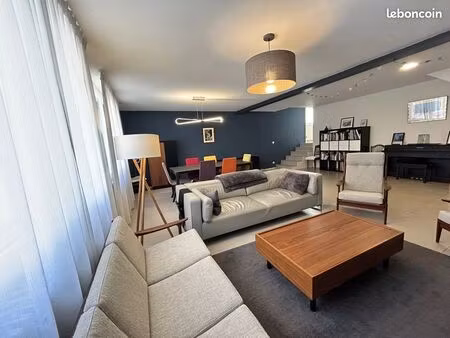 loft 5 pièces 160 m²