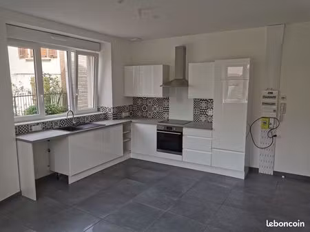 magnifique t2 rénové (32m2)