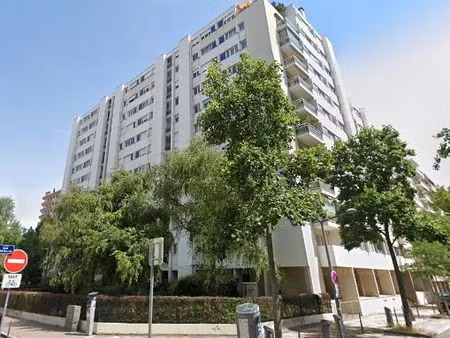 parking 15 m² lyon 6e arrondissement