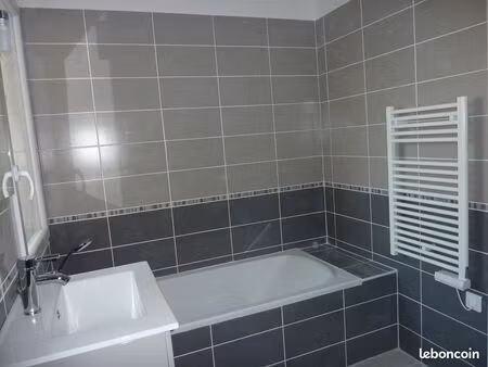 loue t2 centre meximieux