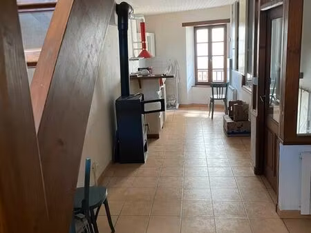 t 2 a louer centre bourdeaux  drôme