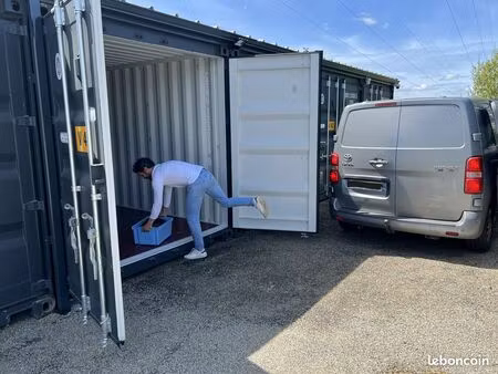 location box de stockage 100% plain-pied saint-etienne garde-meubles sécurisé  accès 24/7 