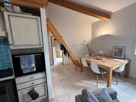 spécial sénior t4 etage + jardin dans villa  piscine communee