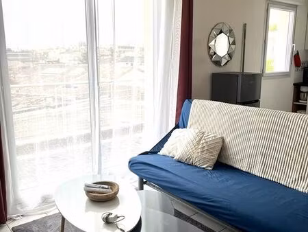 t2 bis meublé 60m² + terrasse 20m² – bordeaux gare saint-jean / saint-michel – dernier éta
