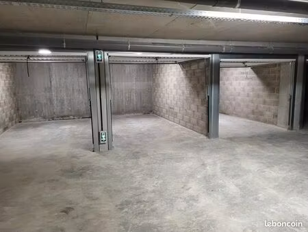 garages boxés sécurisés au sous-sol
