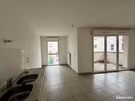 appartement 3 pièces 55 m²