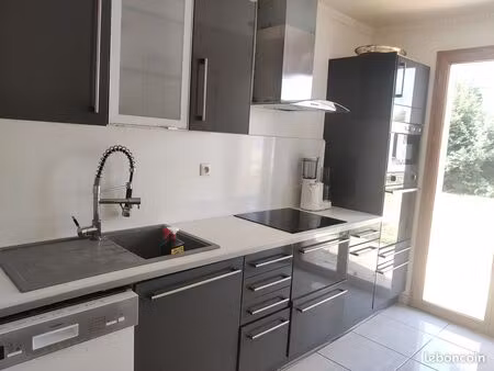 location logement en rez-de-chaussée d'une maison