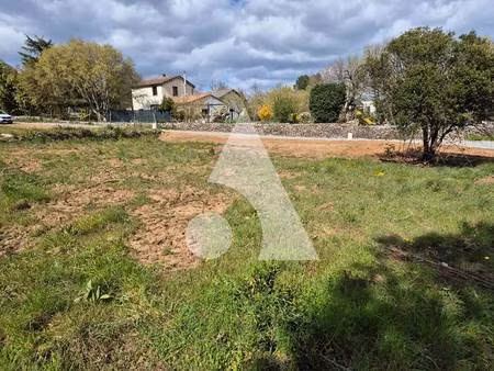 terrain constructible viabilisé à vendre