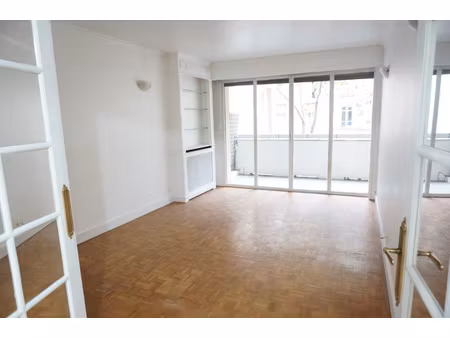 3 pieces avec balcon