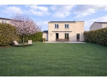 maison 6 pièces 111 m²