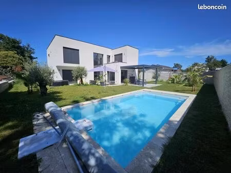 maison 6 pièces 175 m²