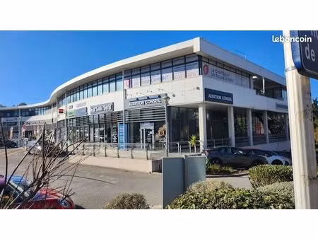 location local/ cabinet médical