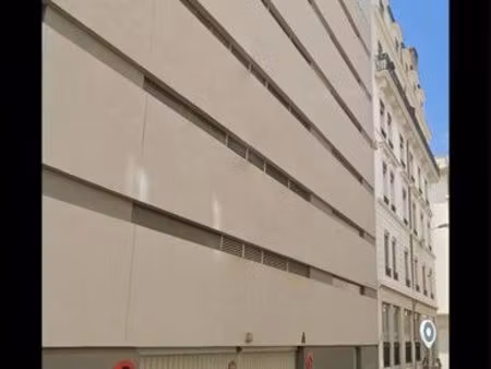 loue garage parking box fermé 15m2 préfecture