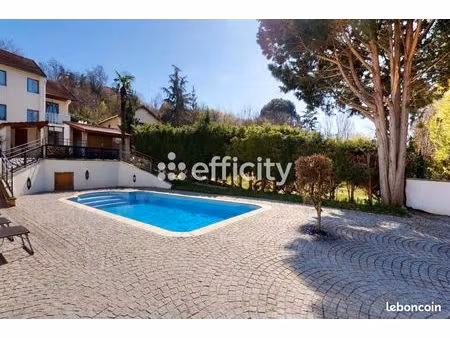 villa 7 pièces 160 m²