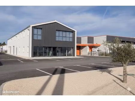 local d'activité avec bureau 175m2