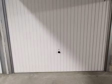 loue box garage