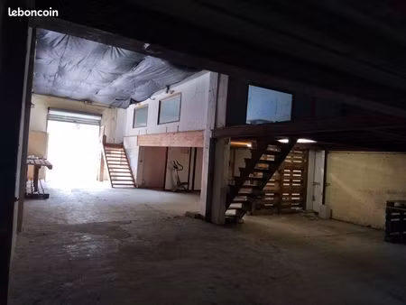 local - pont de joux 200 m + 75 m de mezzanine + 50 m de bureau